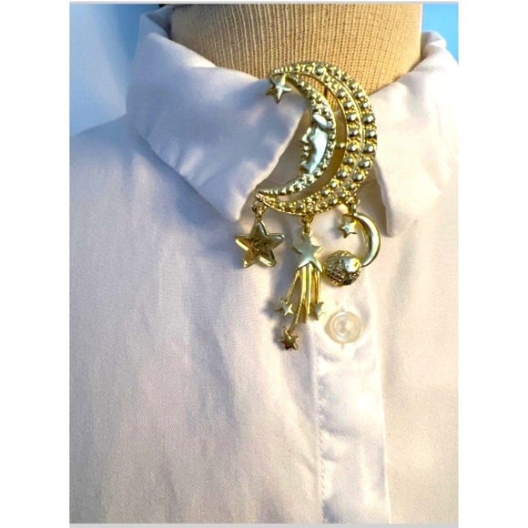 Man in the Moon Crescent Shape Dangling Stars Comet Earth Brooch Pin Gold Tone - Picture 8 of 8